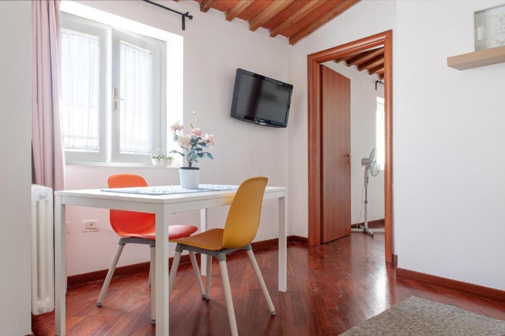 Casa Felicita' Apartment Livorno Ngoại thất bức ảnh